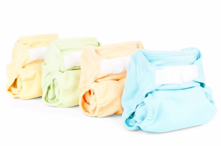 Cloth Or Disposable Nappies / Diapers cloth disposable nappies diapers